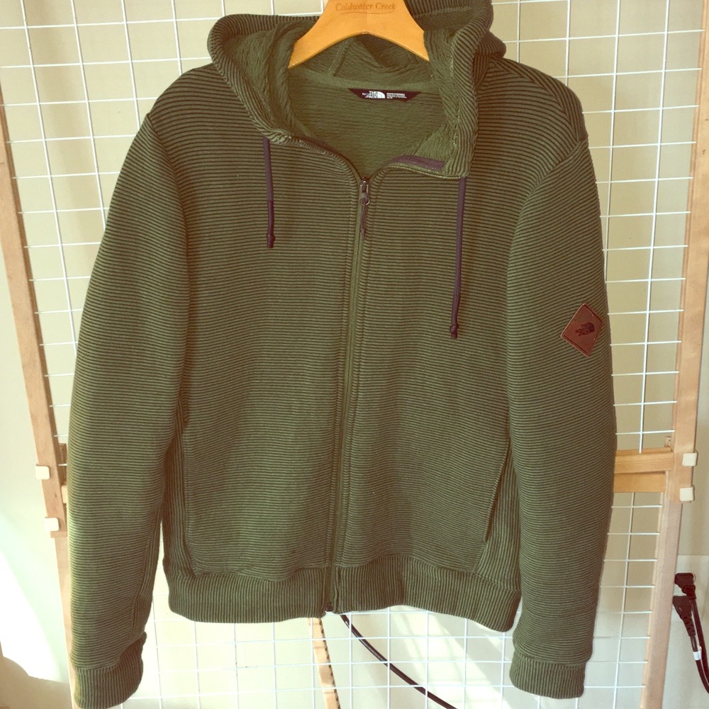 Men’s North Face Heavy Jacket Hoodie